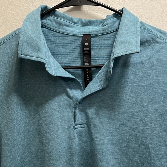Men’s Lululemon polo size medium - Picture 2 of 6